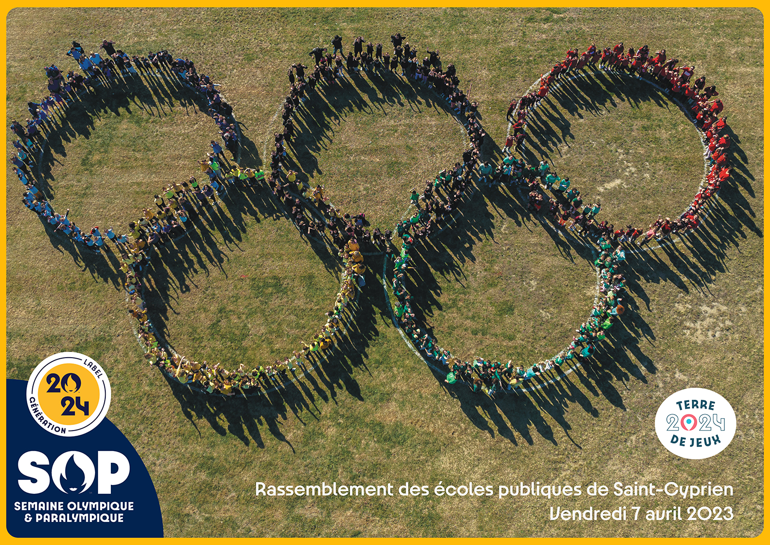 Ecoliers de Saint Cyprien anneaux olympiques vus du ciel